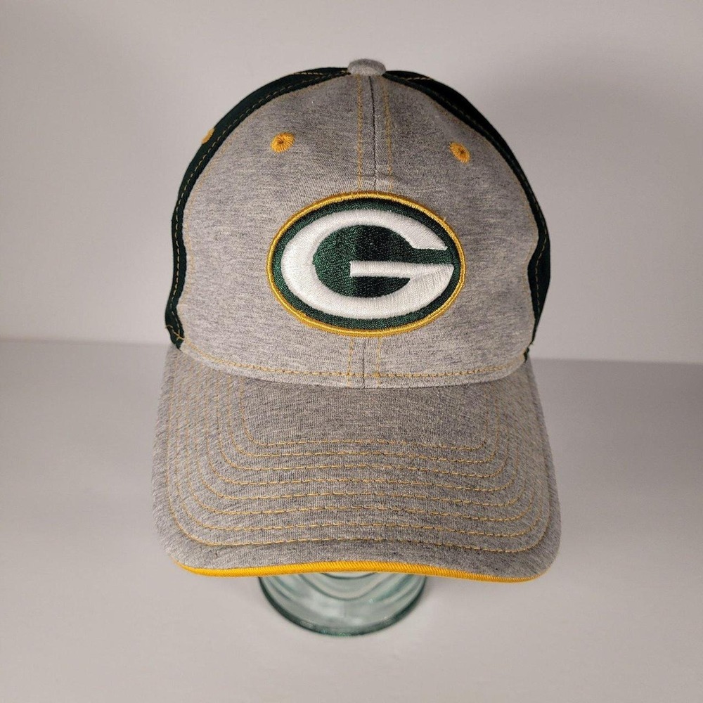 Green Bay Packer Reebok Strapback Hat In Grey, Green, And Gold